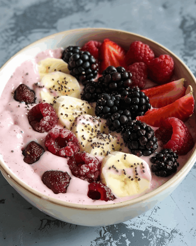 Fruit Smoothie Bowl (with Greek Yogurt)