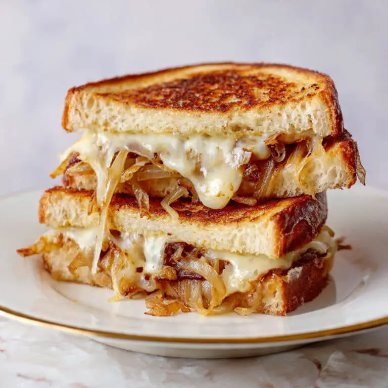 Grilled Cheese Patty Melts with Caramelized Onions and Juicy Beef Recipe