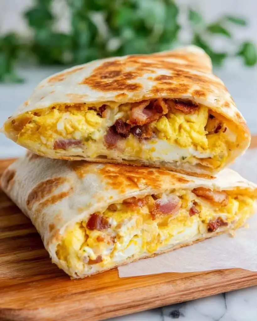 Irresistible Breakfast Crunchwrap Recipe