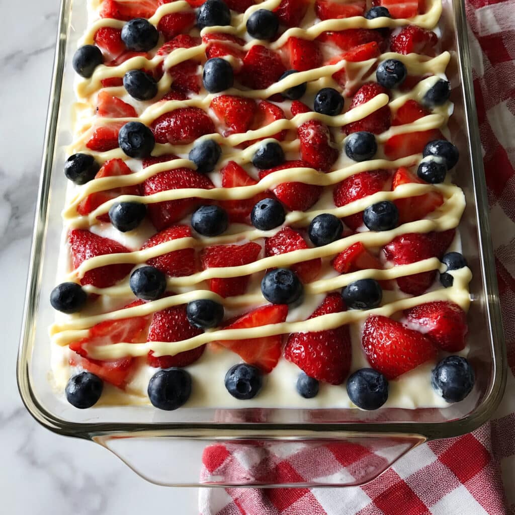Gâteau de Glacière aux Baies Sans Cuisson Recipe