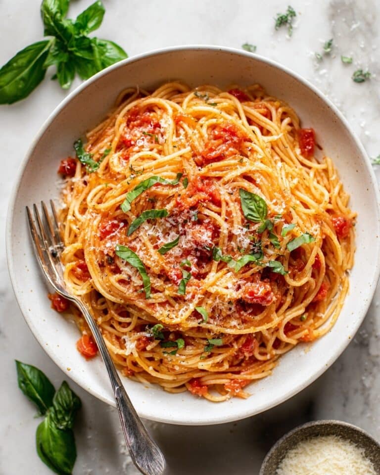 Summer Tomato Sauce Pasta Recipe